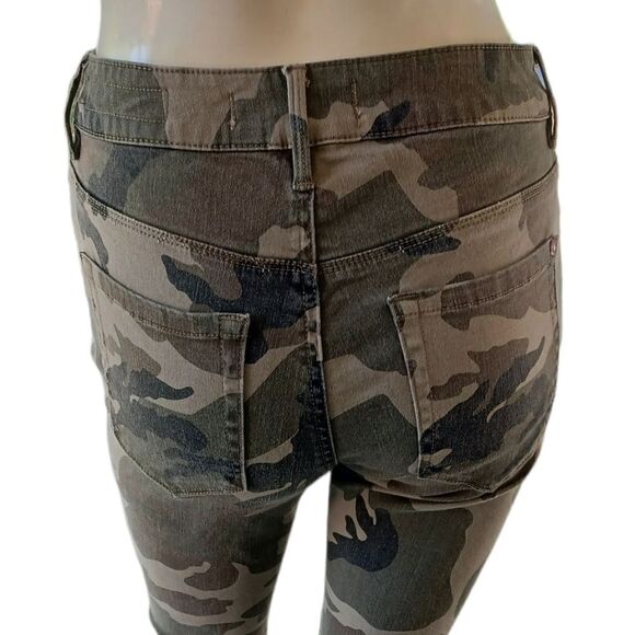 616712..Navy Green Camo Bullhead Skinny Jeans Sz 5, 24" Waist 29" Inseam 9" Rise - Picture 4 of 7